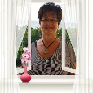 Meet your Posher, Deb